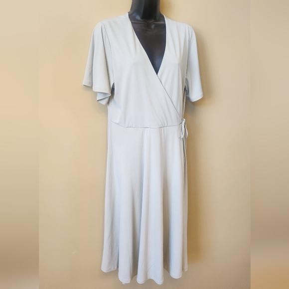 H&M wrap dress - Picture 5 of 5